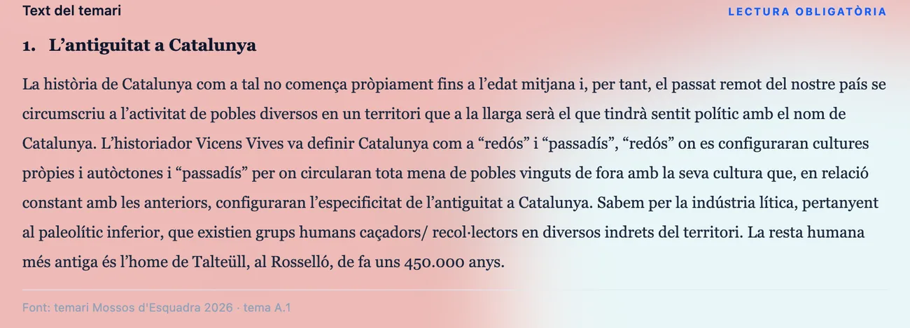 Captura real del joc: el bloc «Text del temari» amb el fragment literal del PDF oficial de Mossos